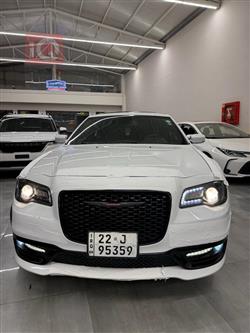 کرایسلەر 300